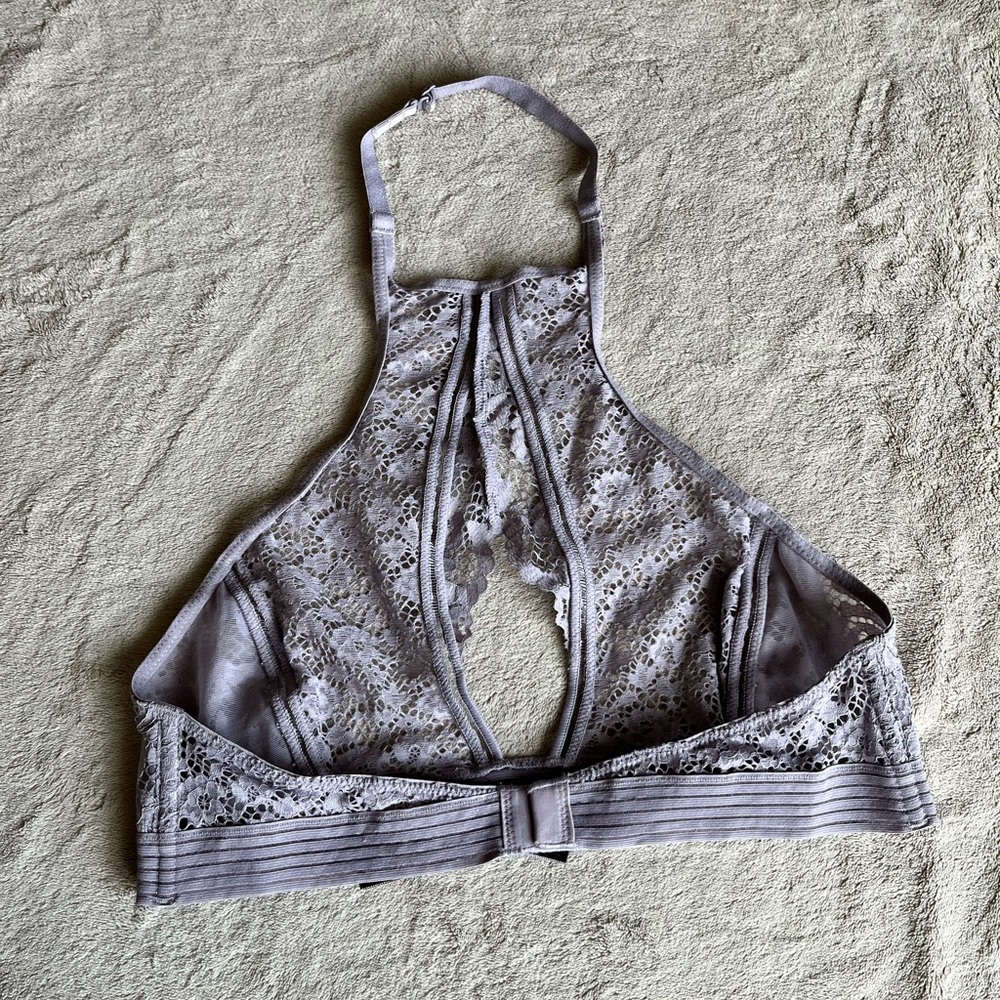 Victoria’s Secret Very Sexy Lace Halter Bralette - Picture 6 of 9